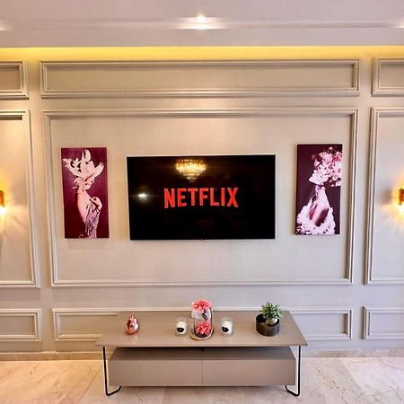 Appartement Luxueux Avec Piscine 10 Minutes Du Centre Ville 마라케시 외부 사진