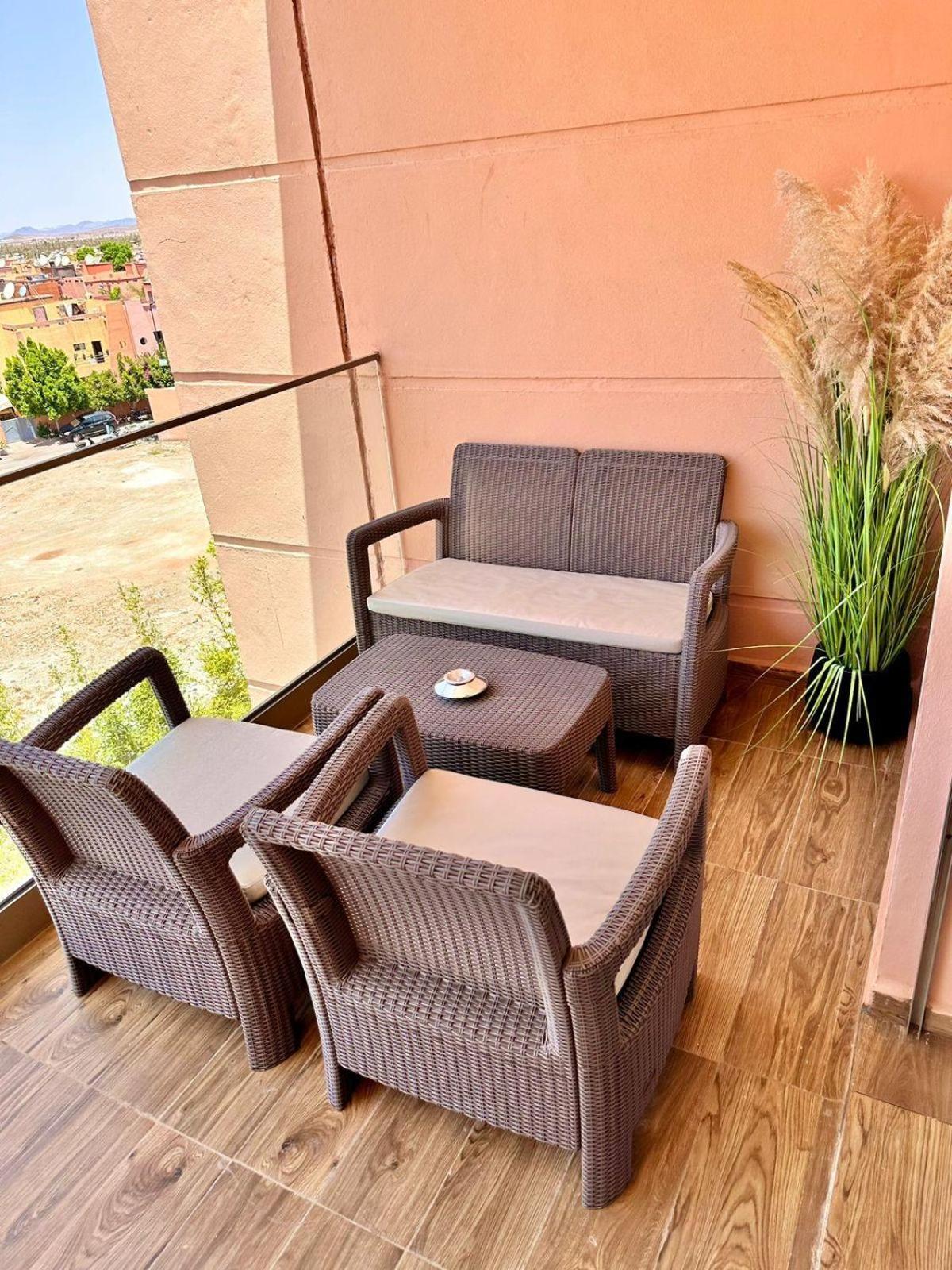 Appartement Luxueux Avec Piscine 10 Minutes Du Centre Ville 마라케시 외부 사진
