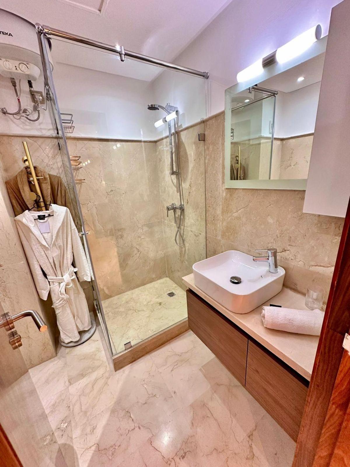 Appartement Luxueux Avec Piscine 10 Minutes Du Centre Ville 마라케시 외부 사진