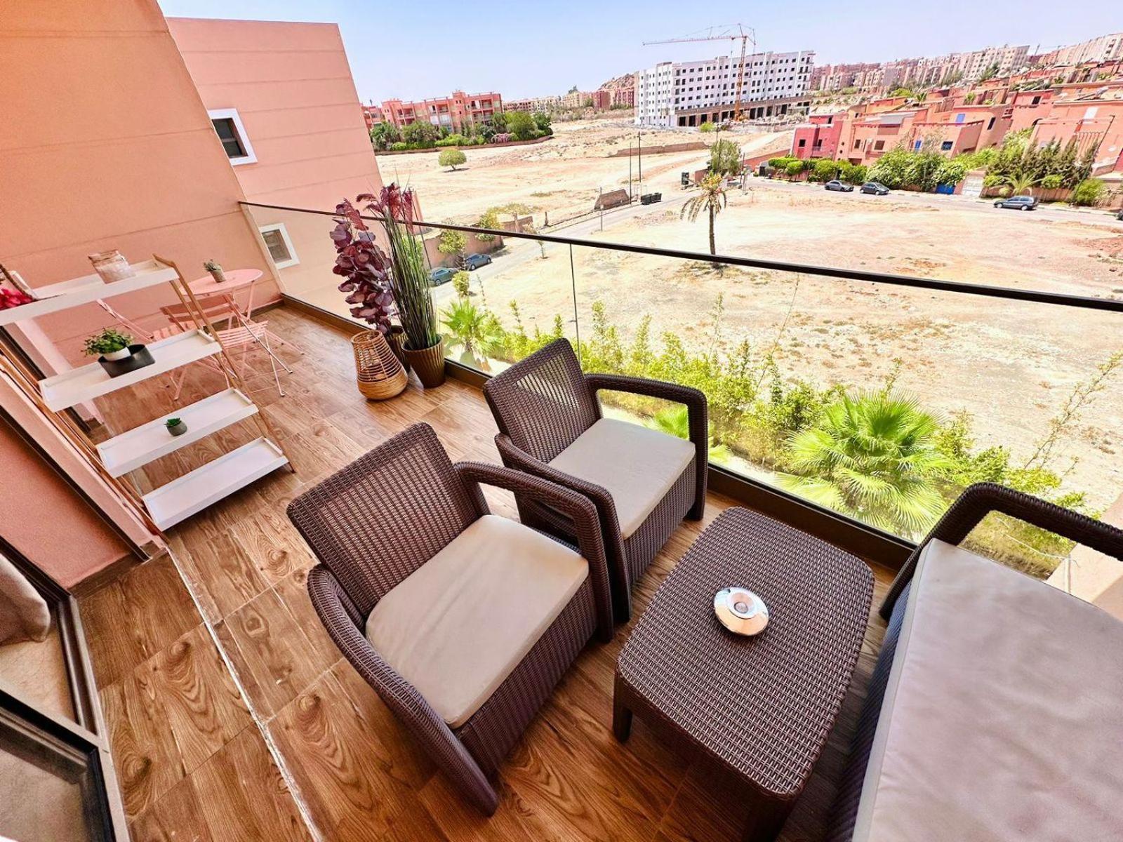 Appartement Luxueux Avec Piscine 10 Minutes Du Centre Ville 마라케시 외부 사진